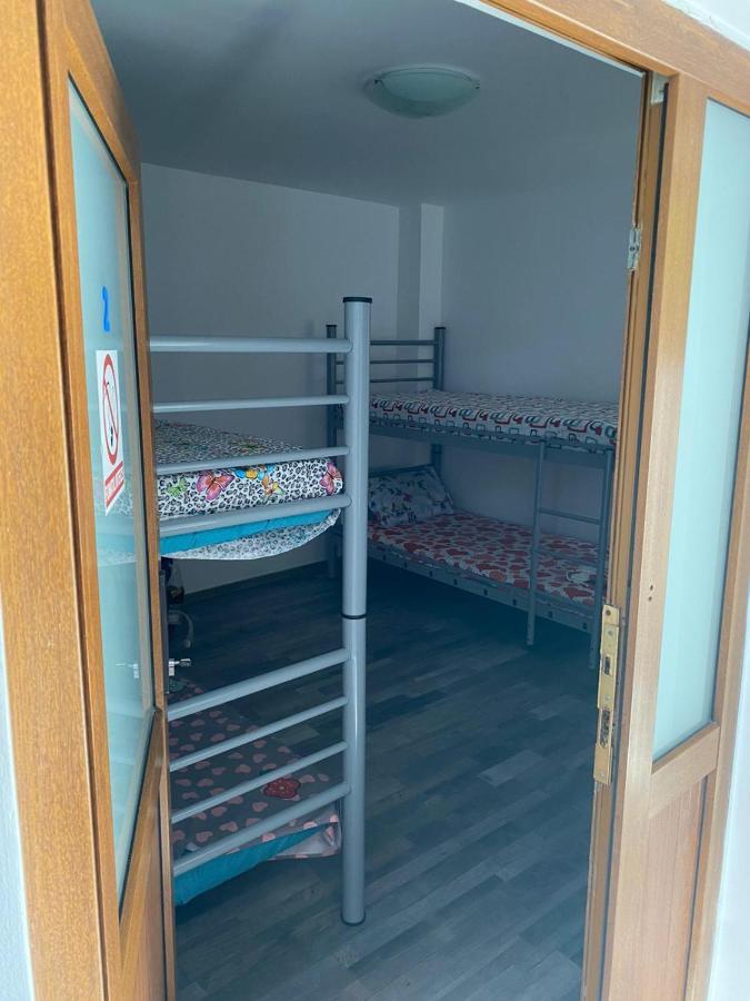 Casa Ayan Hostel Bucharest Luaran gambar